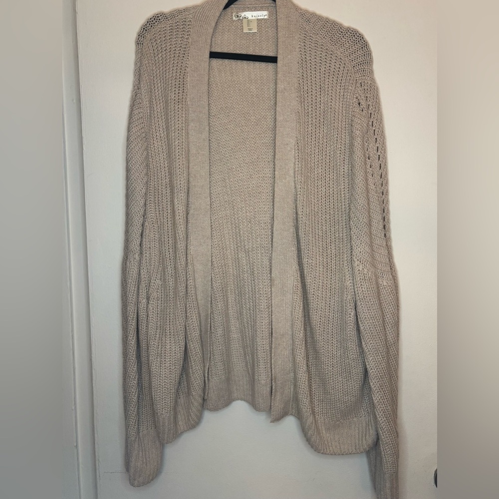 Kaisley Cozy Knit open cardigan bow wrist cinch sleeve size L nude/pink color
